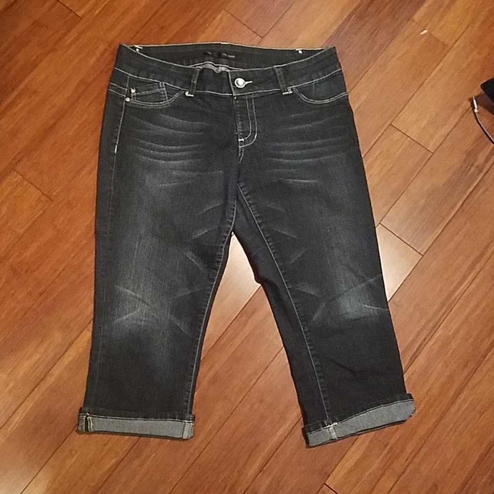 Maurices super stretchy capris